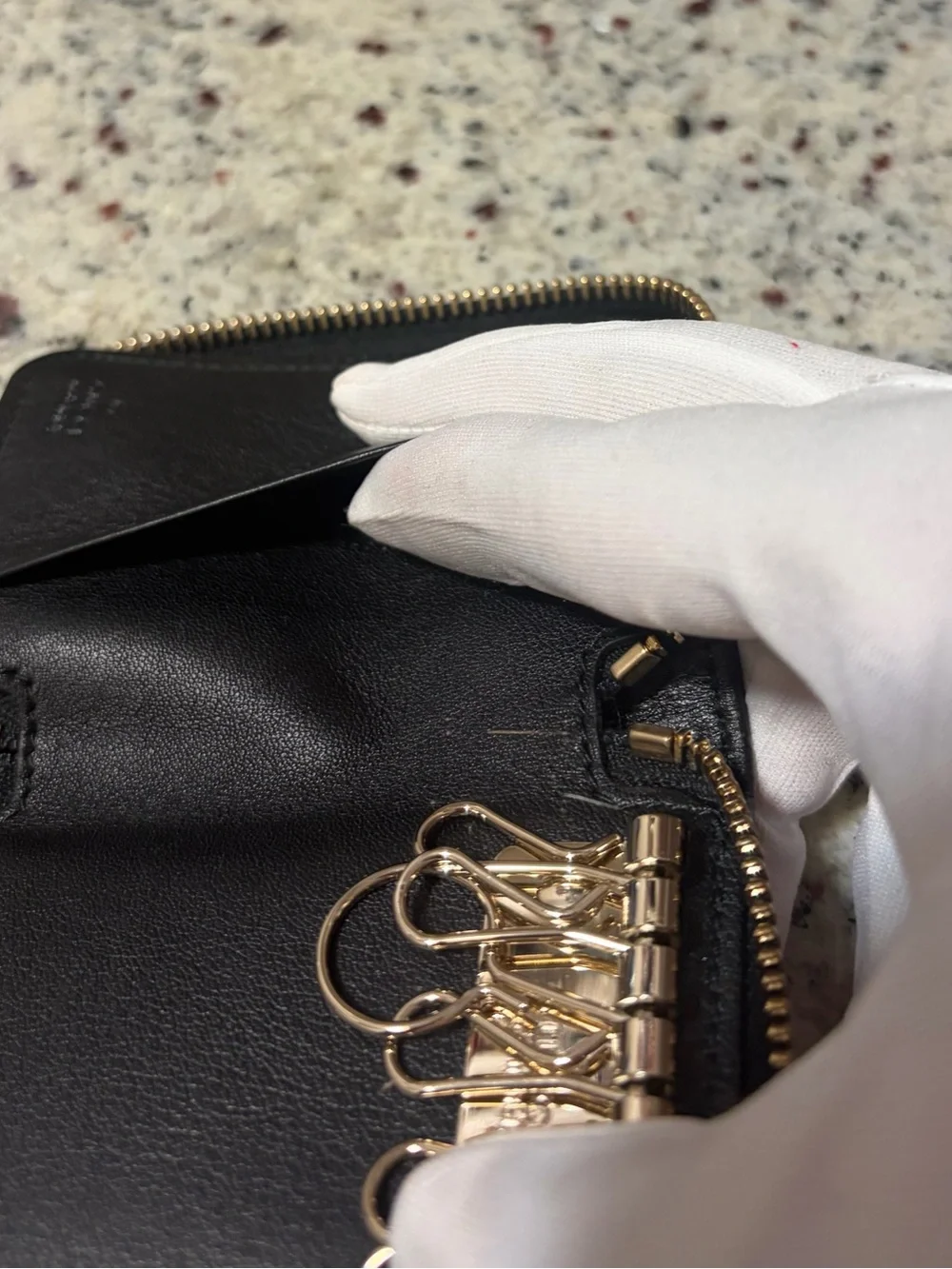 Authentic Gucci Black Leather 6 Key Ring Zip Pouch